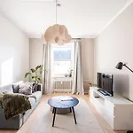 Modernes Am Zoo Apartment